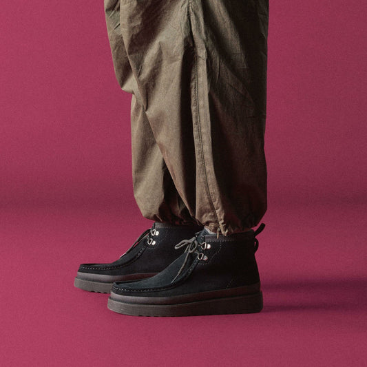 Wallabee FTR2 Hi Black Suede | Clarks Sale