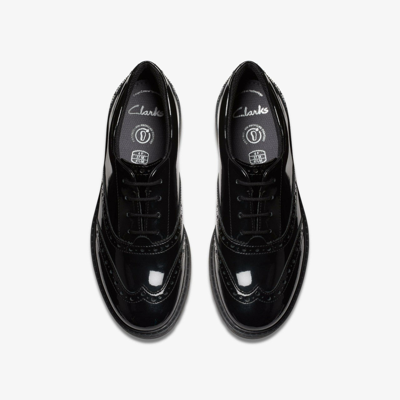 Loxham Brogue Youth Black Patent | Clarks online