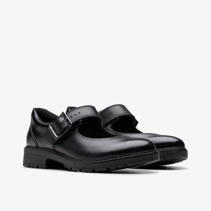 Loxham Walk Youth Black Leather | Clarks on Sale