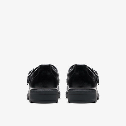 Loxham Walk Youth Black Leather | Clarks on Sale