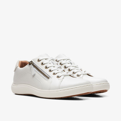 Nalle Lace White Leather | Clarks for sale