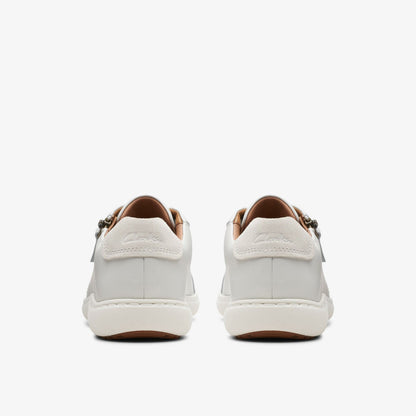 Nalle Lace White Leather | Clarks for sale