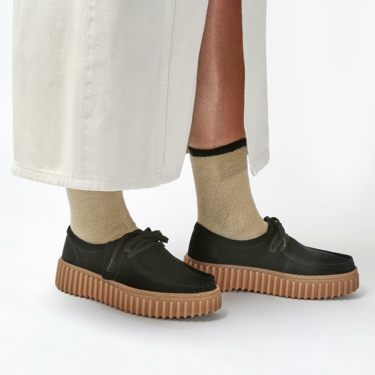 Torhill Bee Black Suede | Clarks discount