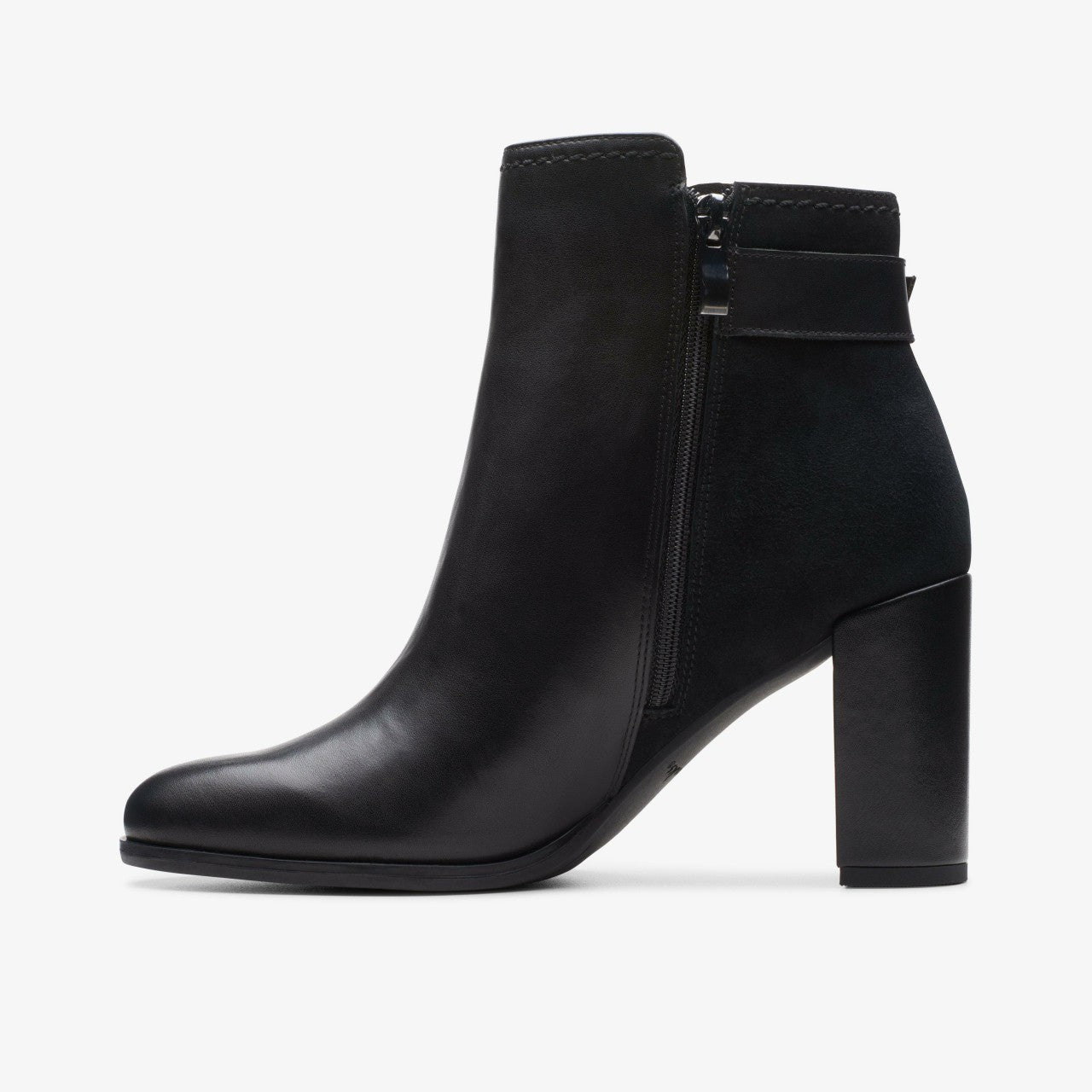Freva 85 Buckle Black Leather | Clarks discount