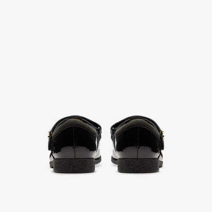 Lock Shine Kid Black Patent | Clarks online