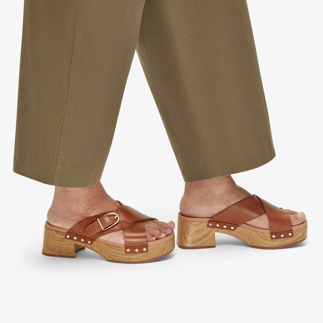 Sivanne Walk Tan Leather | Clarks for sale