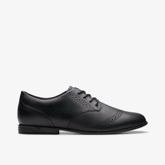 Finja Brogue Youth Black Leather | Clarks Sale