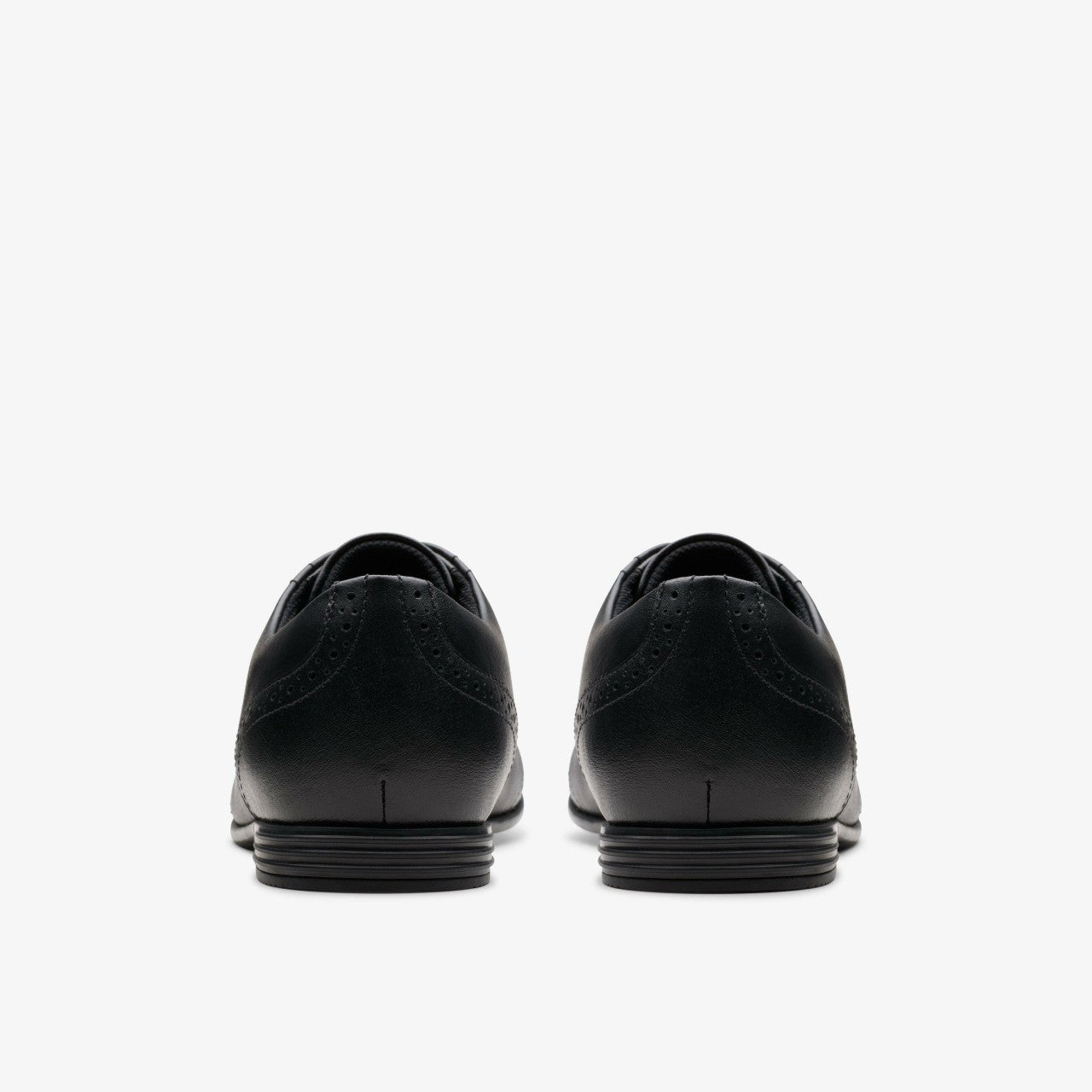 Finja Brogue Youth Black Leather | Clarks Sale