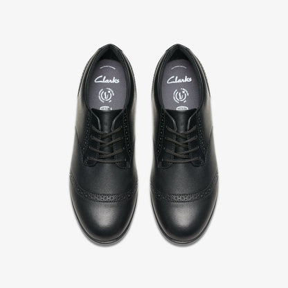 Finja Brogue Youth Black Leather | Clarks Sale