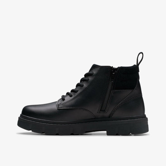 Lorcam Trail Youth Black Leather | Clarks outlet