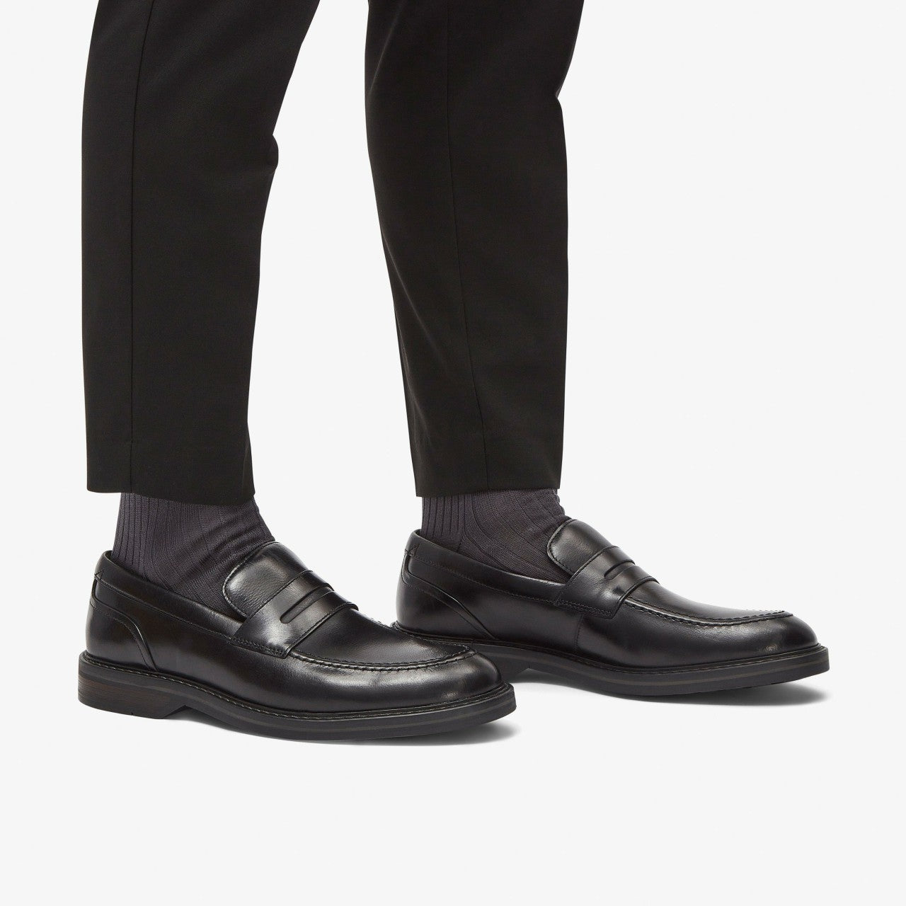 Aldwin Step Loafer Black Leather | Clarks on Sale