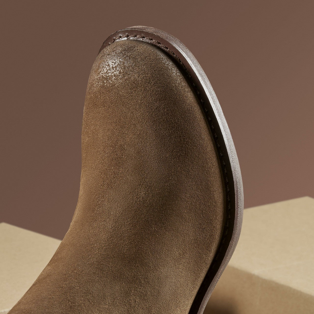 Chamberly Top Walnut Suede | Clarks outlet