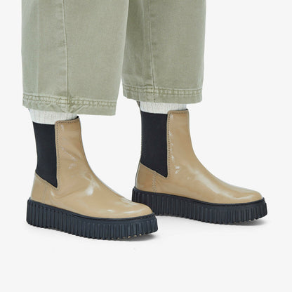 Torhill Maple Beige Patent | Clarks discount