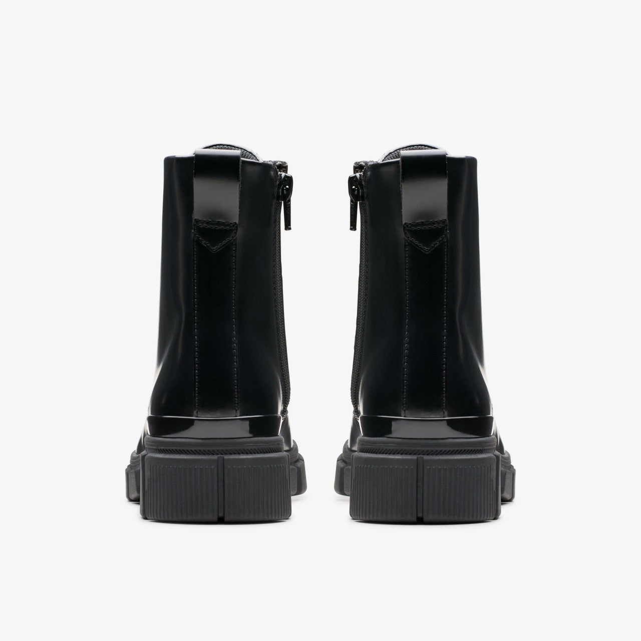 Evyn Top Youth Black | Clarks on Sale