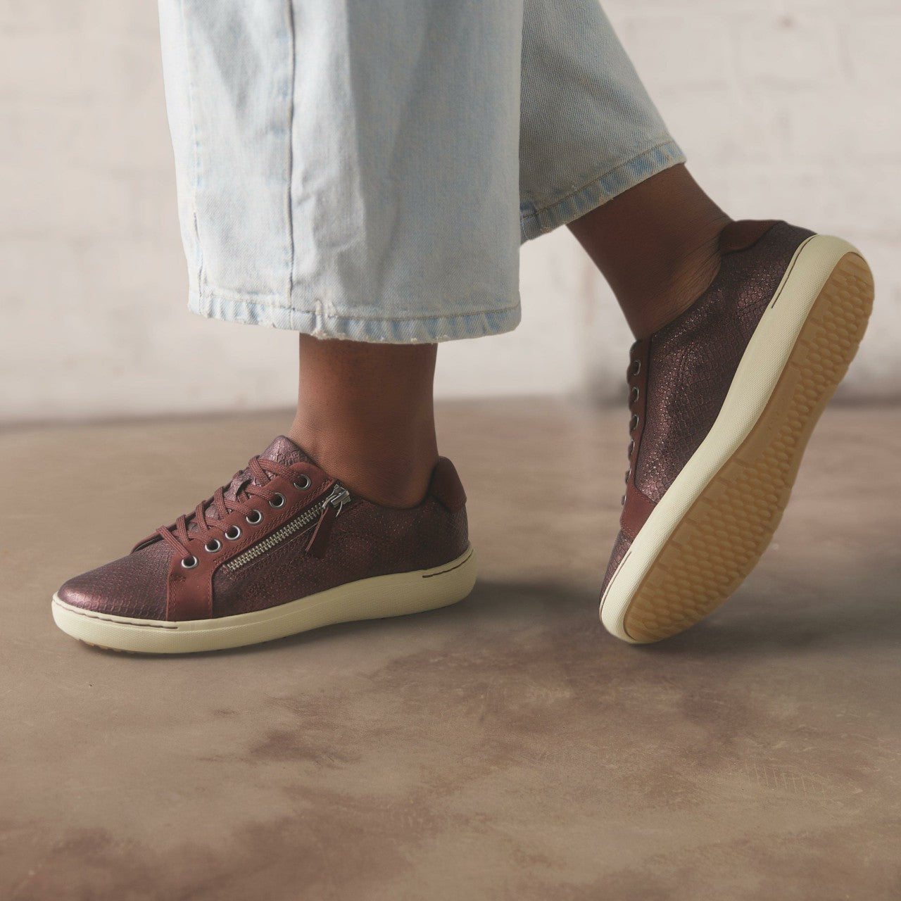 Nalle Lace Wine Interest Leather | Clarks Sale