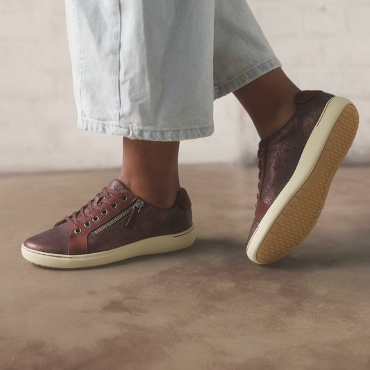 Nalle Lace Wine Interest Leather | Clarks Sale