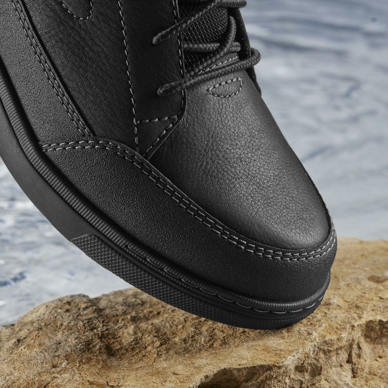 Mapstone Hi GORE-TEX Black Warmlined Leather | Clarks Sale