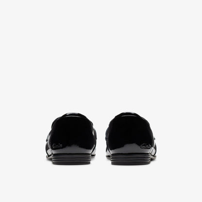 Finja Bright Older Black Patent | Clarks outlet