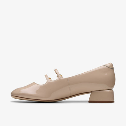 Daiss 30 Shine Sand Patent | Clarks online