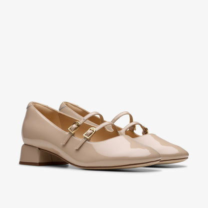 Daiss 30 Shine Sand Patent | Clarks online