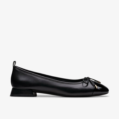 Ubree 15 Poppy Black Combination Leather | Clarks on Sale