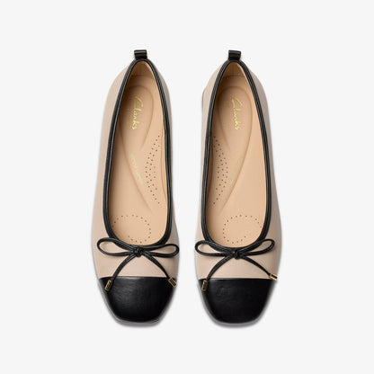 Ubree 15 Poppy Sand Combination | Clarks Sale