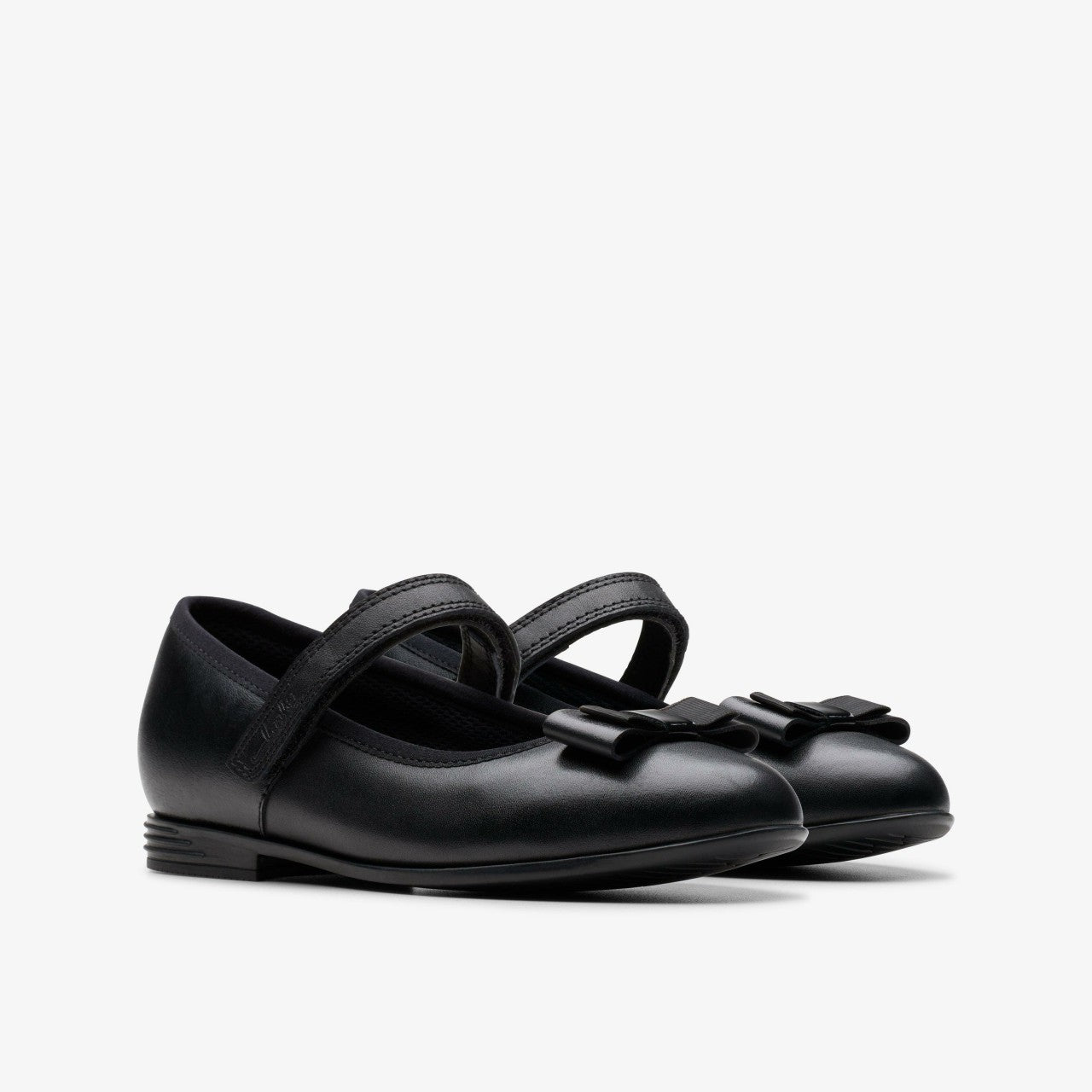 Finja Tap Older Black Leather | Clarks online