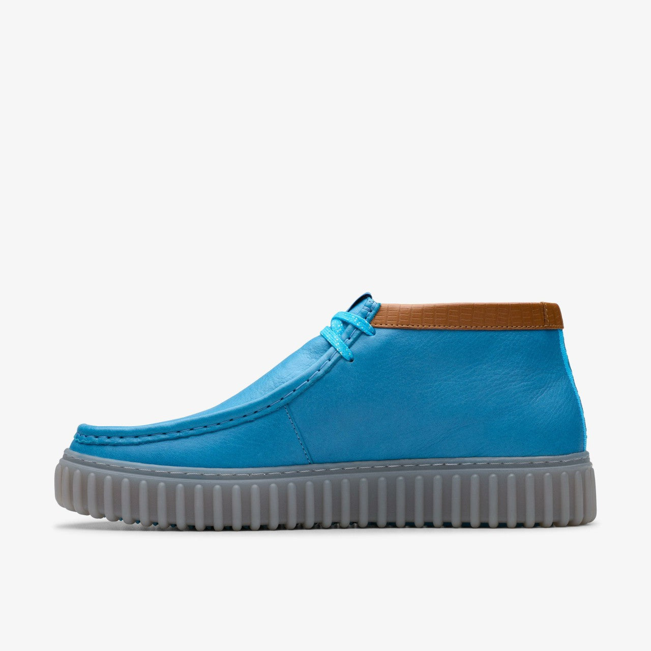 Torhill Explore Blue Leather | Clarks on Sale