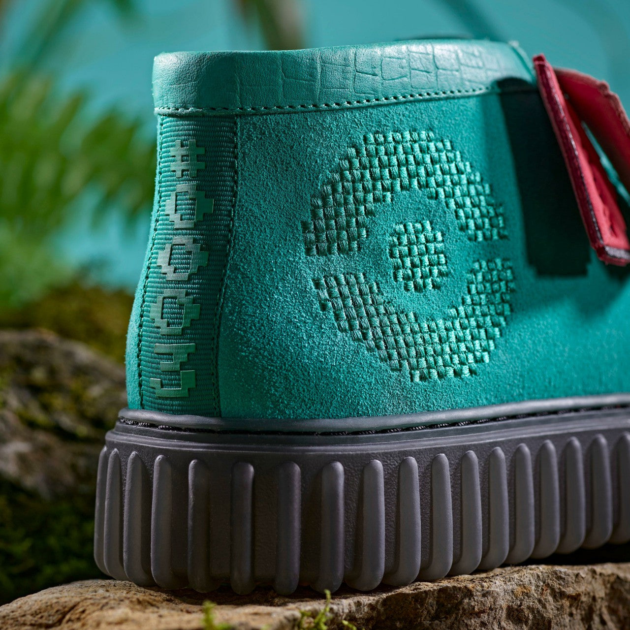 Torhill Explore Turquoise Suede | Clarks for sale