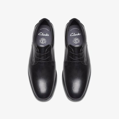 Jonwin Step Youth Black Leather | Clarks on Sale