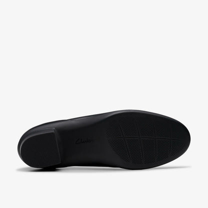 Shaya Poppy Black Leather | Clarks online