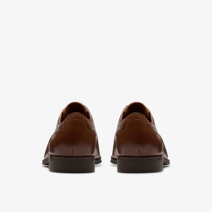 Paulton Lace Tan | Clarks outlet