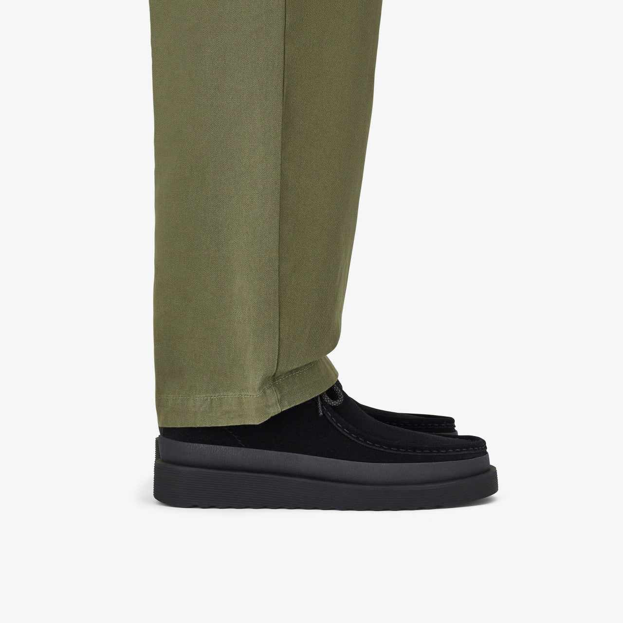 Wallabee FTR2 Hi Black Suede | Clarks Sale