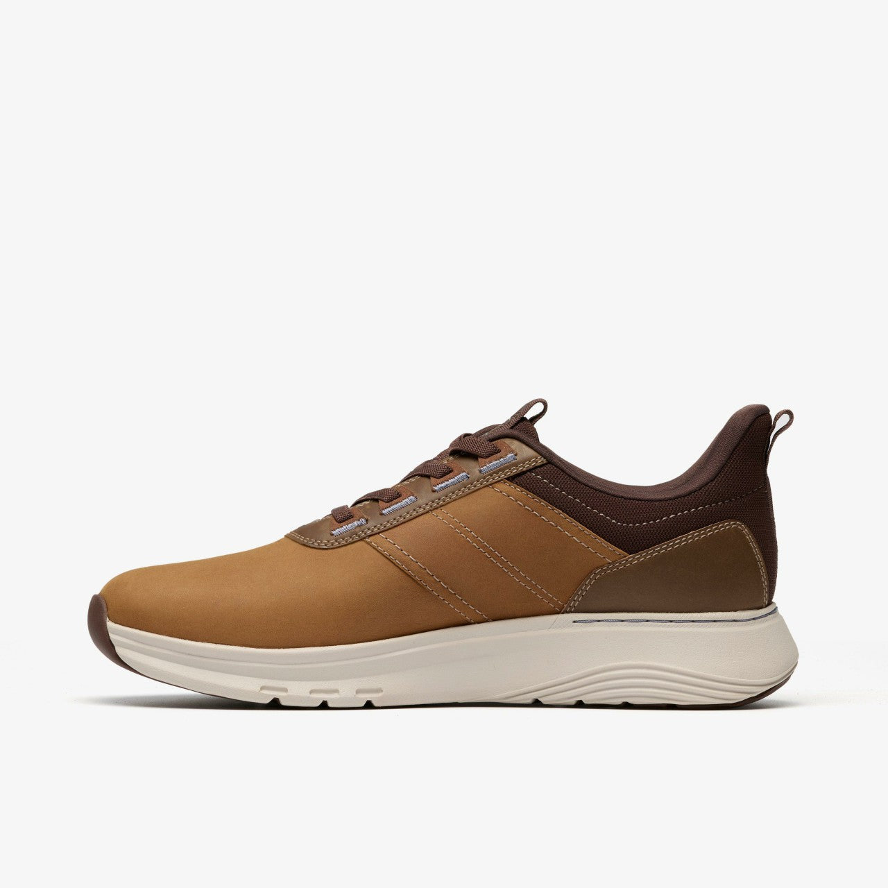 Motion Trek LX Dark Tan Leather | Clarks on Sale