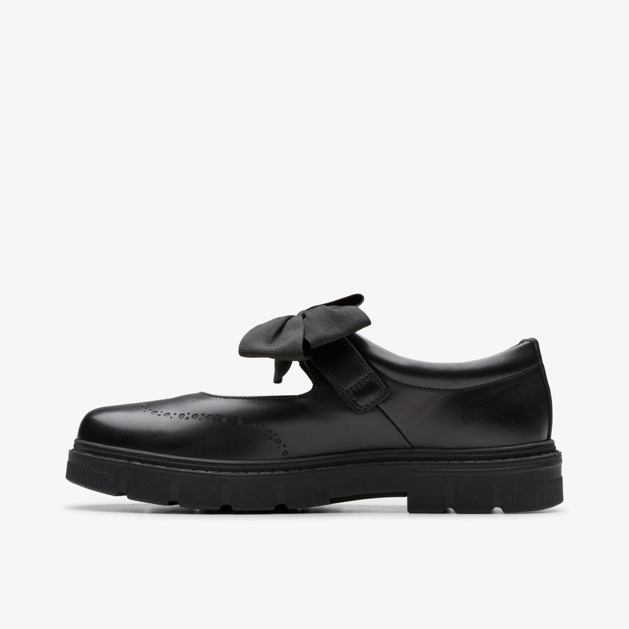 Lorcam Jane Youth Black Leather | Clarks for sale