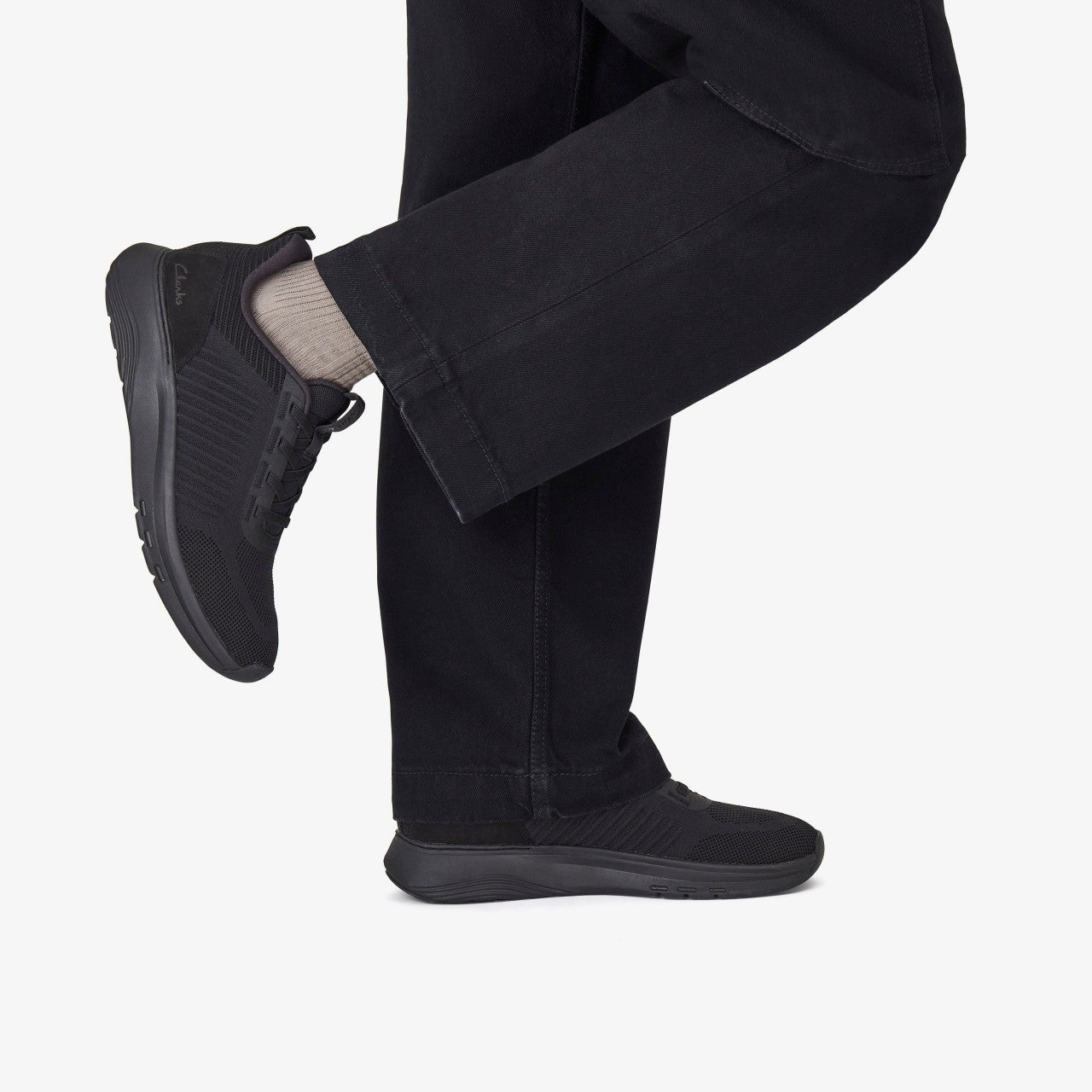 Motion Trek LT Black Knit | Clarks outlet