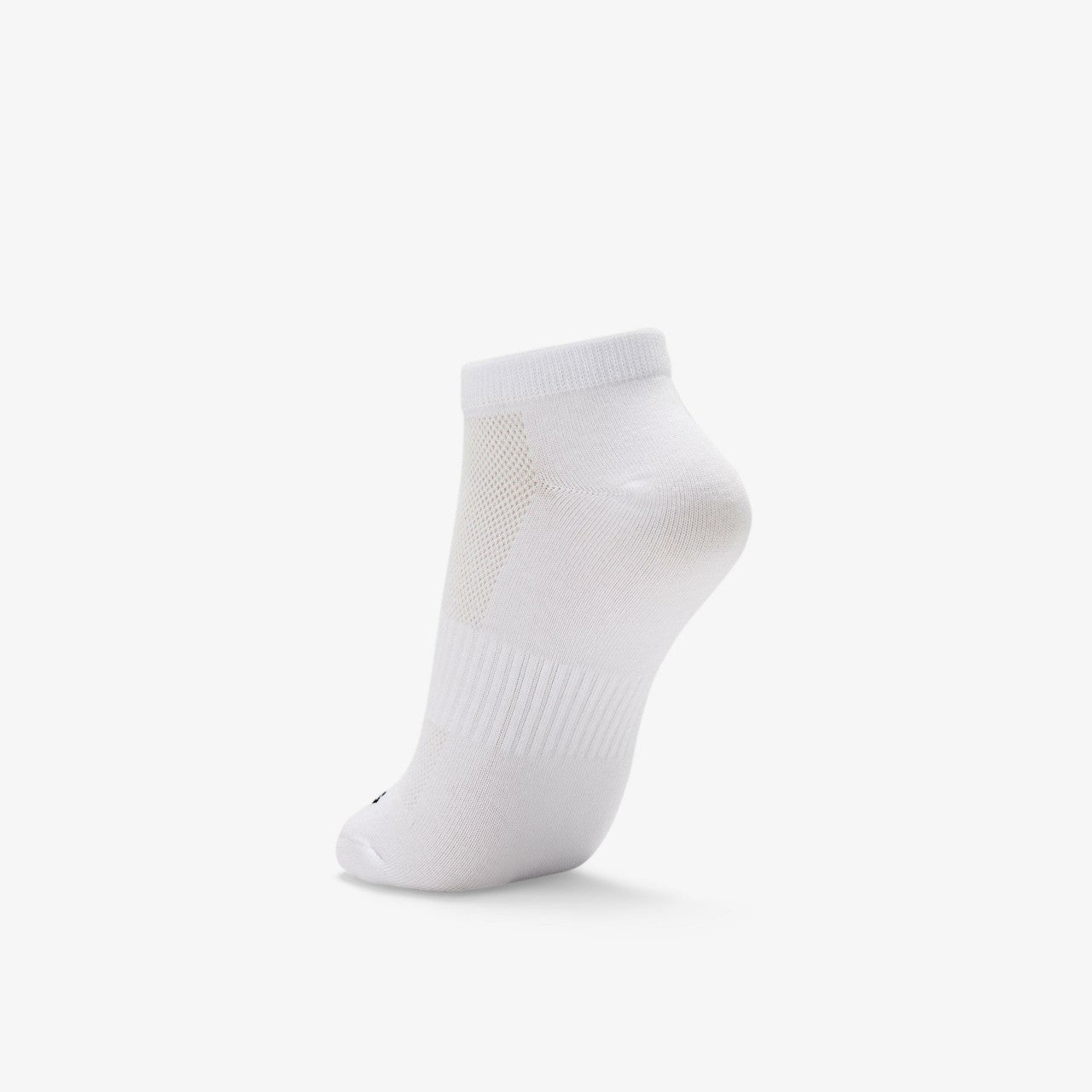 Sports Ankle Socks 3 Pack Size 2-8 White | Clarks online